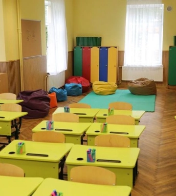 Зі шкіл Львова евакуйовують учнів через повідомлення про замінування