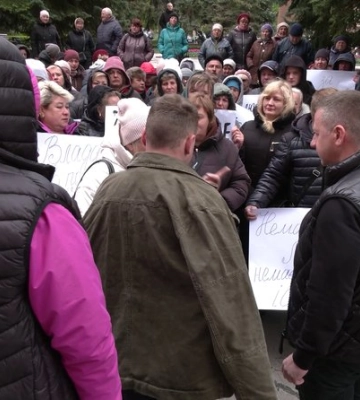 Базар у Рівному чи Шакирзян?