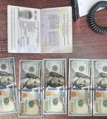 На «Устилузі» тренер спортивної школи давав $500 прикордоннику, аби його випустили за кордон