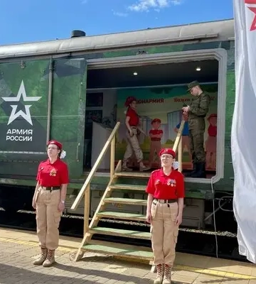 В оккупированной Луганской области школьников убеждают, что в Украине царит нацизм