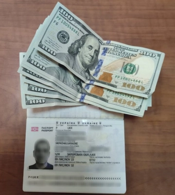 На «Устилузі» тренер спортивної школи давав $500 прикордоннику, аби його випустили за кордон