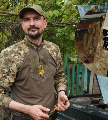Втратив кінцівку та повернувся воювати на протезі: історія сапера 128-ї бригади ТрО з Дніпра