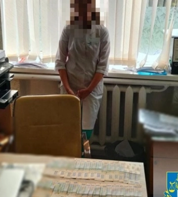 На Київщині лікар-психіатр вимагала хабар за оформлення інвалідності дитині