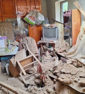 Оккупанты в течение дня дважды ударили по Никопольщине из тяжелой артиллерии и трижды - дронами-камикадзе. ФОТОРЕПОРТАЖ