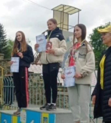 14-річна легкоатлетка з Нововолинської громади встановила рекорд з бігу на 800 метрів