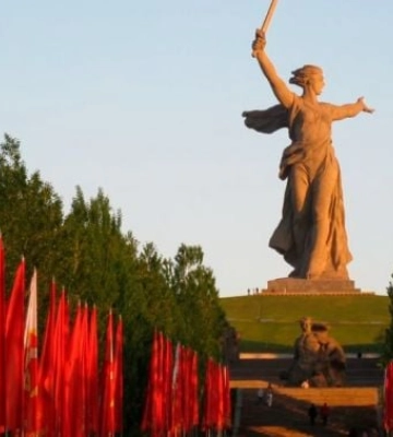 Оккупанты в Мелитополе придумали, как &quot;закольцевать&quot; детей на скрепах