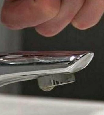 Масштабне відключення води у Дніпрі та передмісті: де сталося і коли відновлять