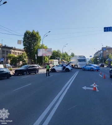 У Києві сталася ДТП на Васильківській: ускладнено рух транспорту