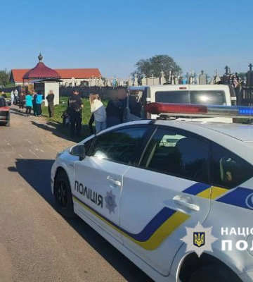 У Луцькому районі під колеса автівки потрапив 12-річний хлопчик, дитина у лікарні