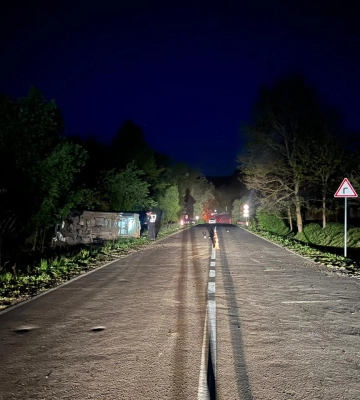 На Львівщині травмувались семеро пасажирів внаслідок перекидання буса