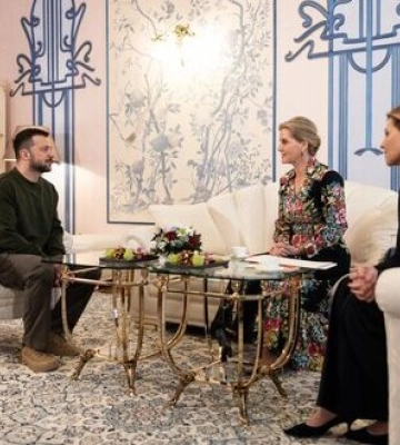 В Україні прибула герцогиня Единбурзька — це перший візит члена королівської сімʼї від початку великої війни