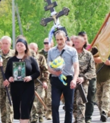 У Рафалівці знайшов вічний спочинок військовослужбовець Ярослав Скібчик із Вараша