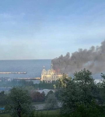 Разлет осколков на полтора километра: Офис генпрокурора показал видео ракетного удара по Одессе