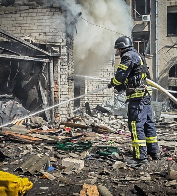 Удар КАБами по Харкову: поранений чоловік у важкому стані