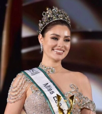 Киевлянка Ангелина Усанова победила на конкурсе Miss Eco International-2024 в Египте