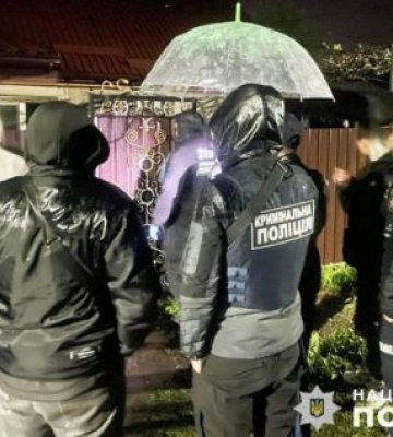 Гранати та підривачі за 4 тис. грн.: у Звягелі затримали продавця боєприпасів