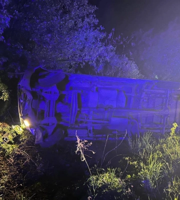 На Львівщині травмувались семеро пасажирів внаслідок перекидання буса