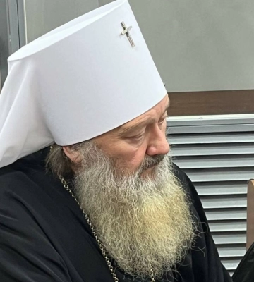 Суд разрешил митрополиту УПЦ МП Павлу снять электронный браслет