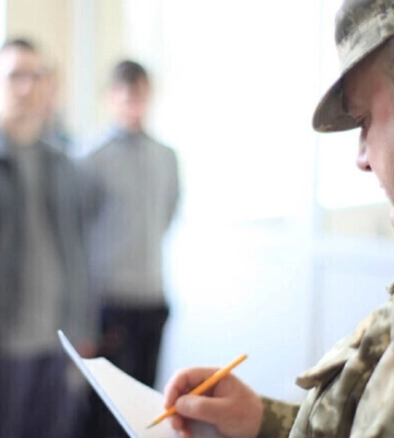 Чи справді у Києві спостерігаються черги у військкомати: відповідь співробітника ТЦК