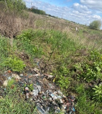 В Оліївській громаді, поблизу села Зороків, Інспекцією виявлено несанкціоноване сміттєзвалище