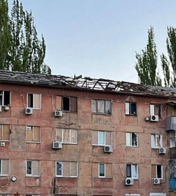 Внаслідок атаки на житловий сектор Нікополя постраждала літня жінка