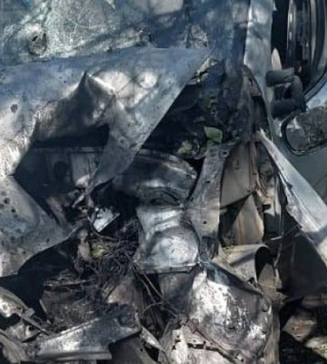 Росіяни скинули вибухівку з дрона на цивільне авто в Херсонській області