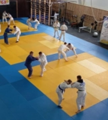 Борці з Цуманя, Ківерців та Луцька провели відкрите тренування напередодні першостей України