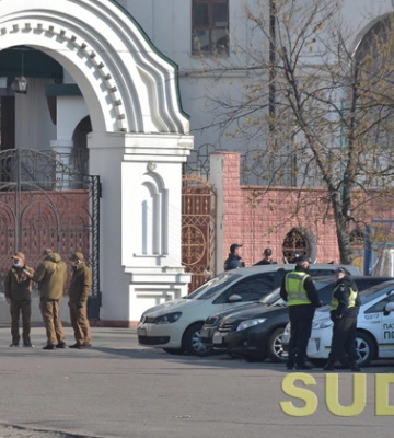 На Великдень у Києві комендантська година діятиме без змін, а біля храмів чергуватимуть поліцейські