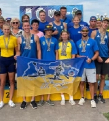 Миколаївські веслувальники здобули 13 нагород на Кубку України
