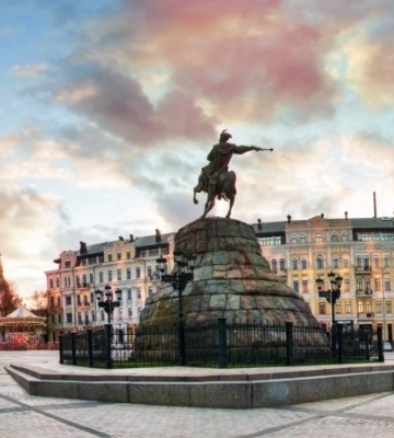 СБУ перевіряє «контрдиверсійний захист» у центрі Києва