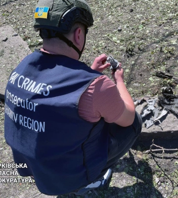Росіяни 1 травня атакували Харківщину авіабомбами: у Харкові — влучання у житловий будинок, у Золочеві загинули люди