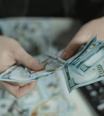 Кількість гривневих мільйонерів в Україні за рік збільшилася на 1,2 тис. осіб