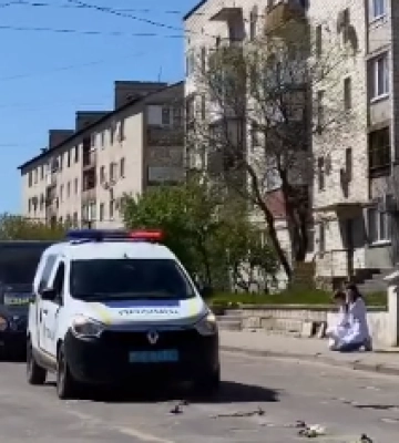 «Оберігатиме свою маленьку донечку з небес»: на Волинь востаннє повернувся Герой Іван Мельник
