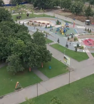 У Дніпрі вандали спалили біотуалет у сквері Усачова