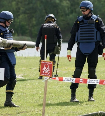 ДСНС: від російських мін в Україні загинули 297 людей, із них 15 – діти