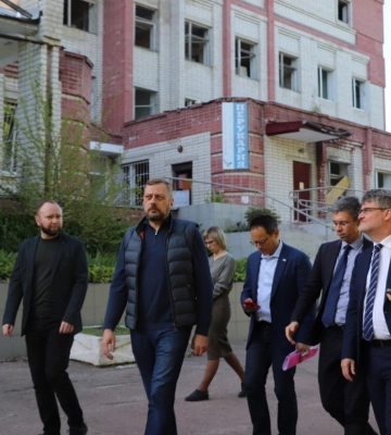 Франція виділить по 200 тисяч євро на відбудову райлікарні та Чернігівської політехніки