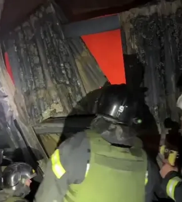 Масштабна пожежа і 13 постраждалих - одеська мерія показала відео наслідків ракетної атаки