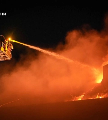 Удар по Одесі: ДСНС ліквідувала масштабну пожежу