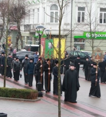 Хресний хід у Луцьку: у Старому місті призупинять рух транспорту