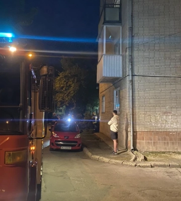 У Луцьку рятувальники визволили з квартири пенсіонера