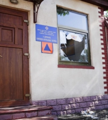 Унаслідок ракетного удару по Одесі пошкоджена пожежна частина