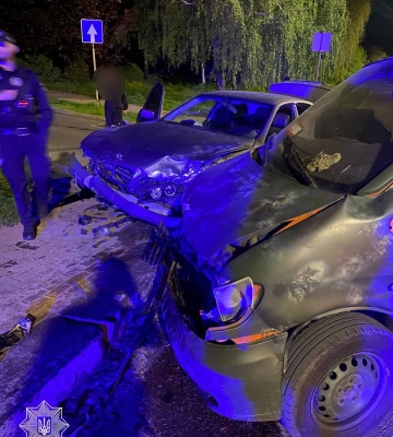 У Черкасах водій “BMW” скоїв зіткнення із “Mercedes”