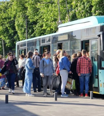 У Чернігові транспортний колапс - на маршрути не вийшли автобуси