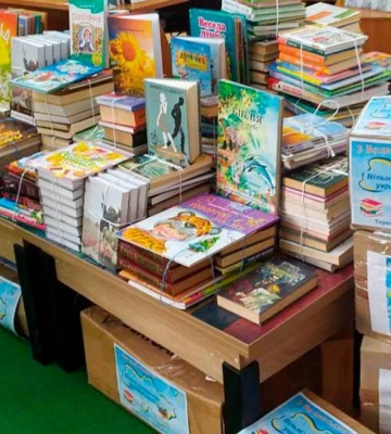 До Чорнобаївської громади на Херсонщині доставили 1200 книг