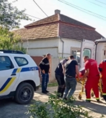 Поліцейський офіцер Берегівської громади врятував пенсіонерку, у якої стався інсульт