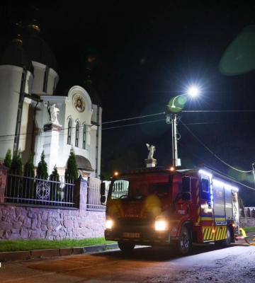 У Рівному надзвичайники провели нічні навчання щодо ліквідації умовної пожежі в культовій споруді (ФОТО, ВІДЕО)