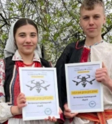 Ліцей на Рівненщині задонатив на ще один дрон на честь полеглих випускників