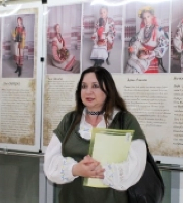 У Рівному відкрили фотовиставку про українські символи, присвячені весняному циклу свят