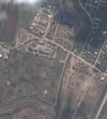 У мережі показали супутникові знімки наслідків ударів по військовому аеродрому рф в Джанкої