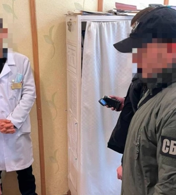 Керівник ВЛК на Рівненщині «відмазував» від мобілізації за 1500$